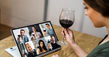 7 reasons why hybrid events are taking the lead Hybrid events