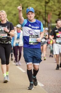 Dr Hugo De La Peña, one of the UK’s leading breast cancer consultants has raised £10,000 for Cancer Research UK after taking part in the London Marathon for the second time. 