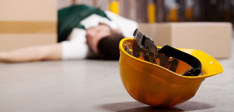 accidents at work - first aid at work