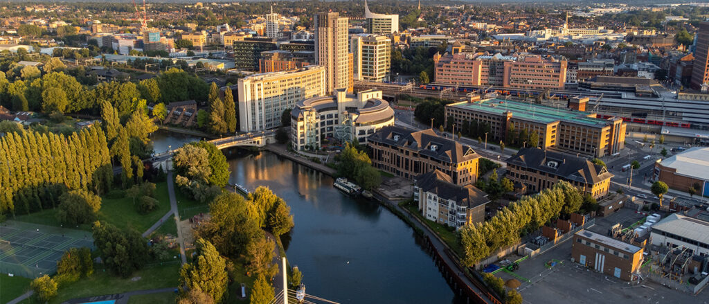 Cash flow pressures holding back SME growth despite appetite to invest, eCapital report finds
